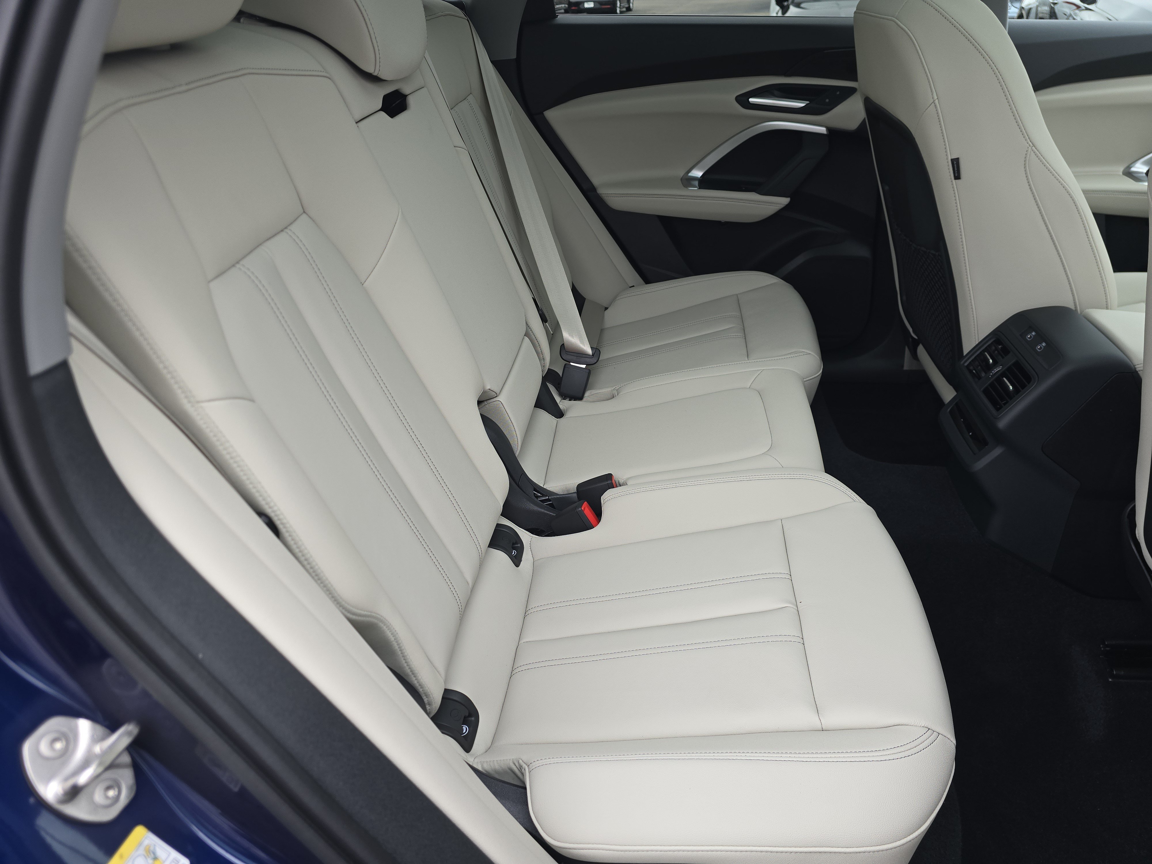 New 2026 Audi Q5 Premium AWD/4WD image 17