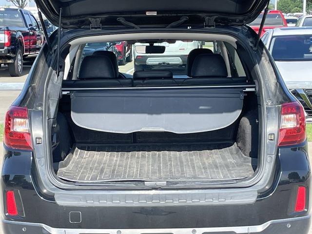 Used 2017 Subaru Outback 3.6R Limited AWD/4WD image 28