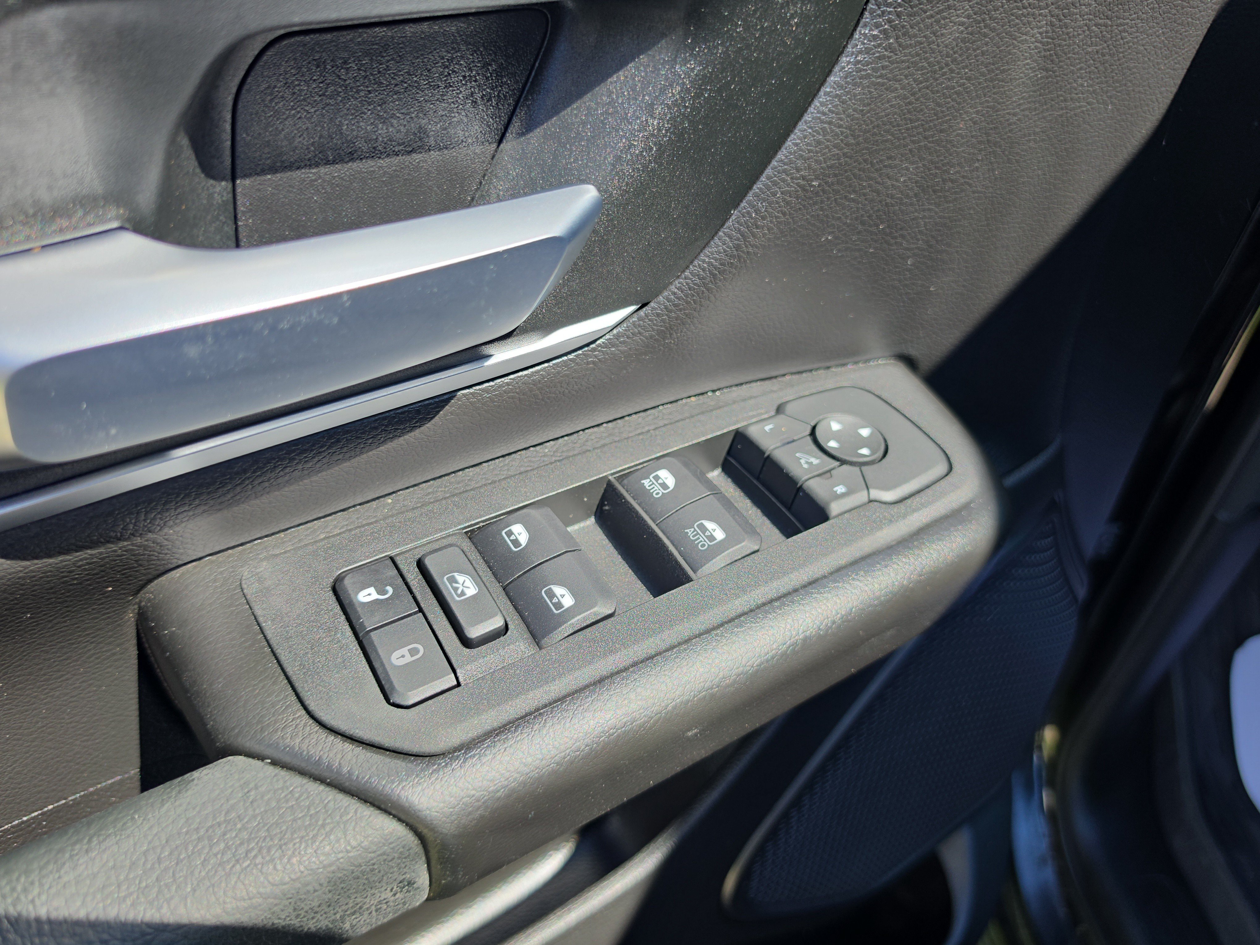 Used 2025 RAM 1500 Big Horn AWD/4WD image 17