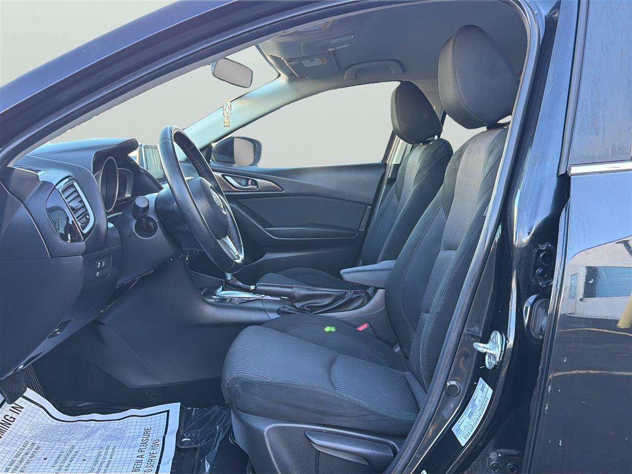 Used 2015 MAZDA MAZDA3 i Touring FWD image 10