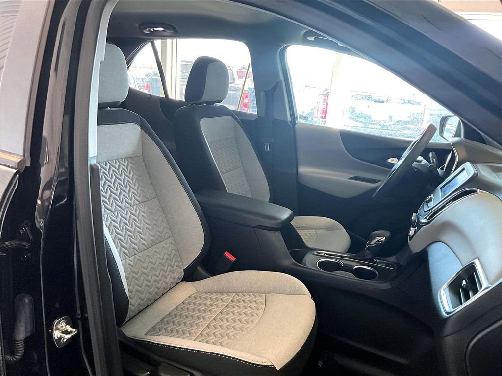 Used 2024 Chevrolet Equinox LS image 11