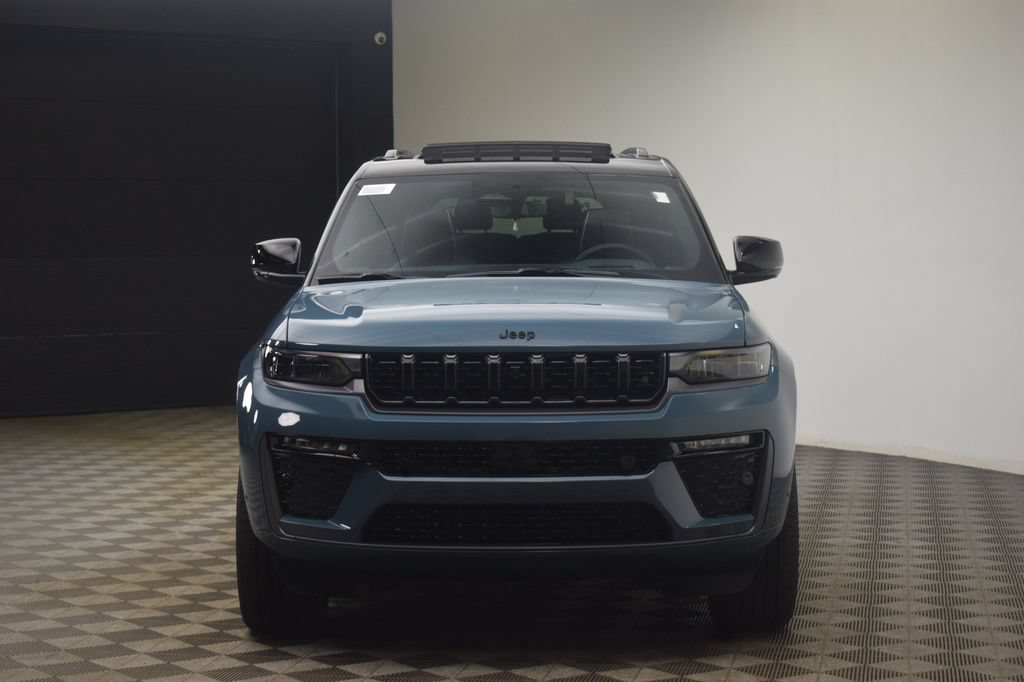 New 2026 Jeep Grand Cherokee L Summit w/ Obsidian Package AWD/4WD video 2
