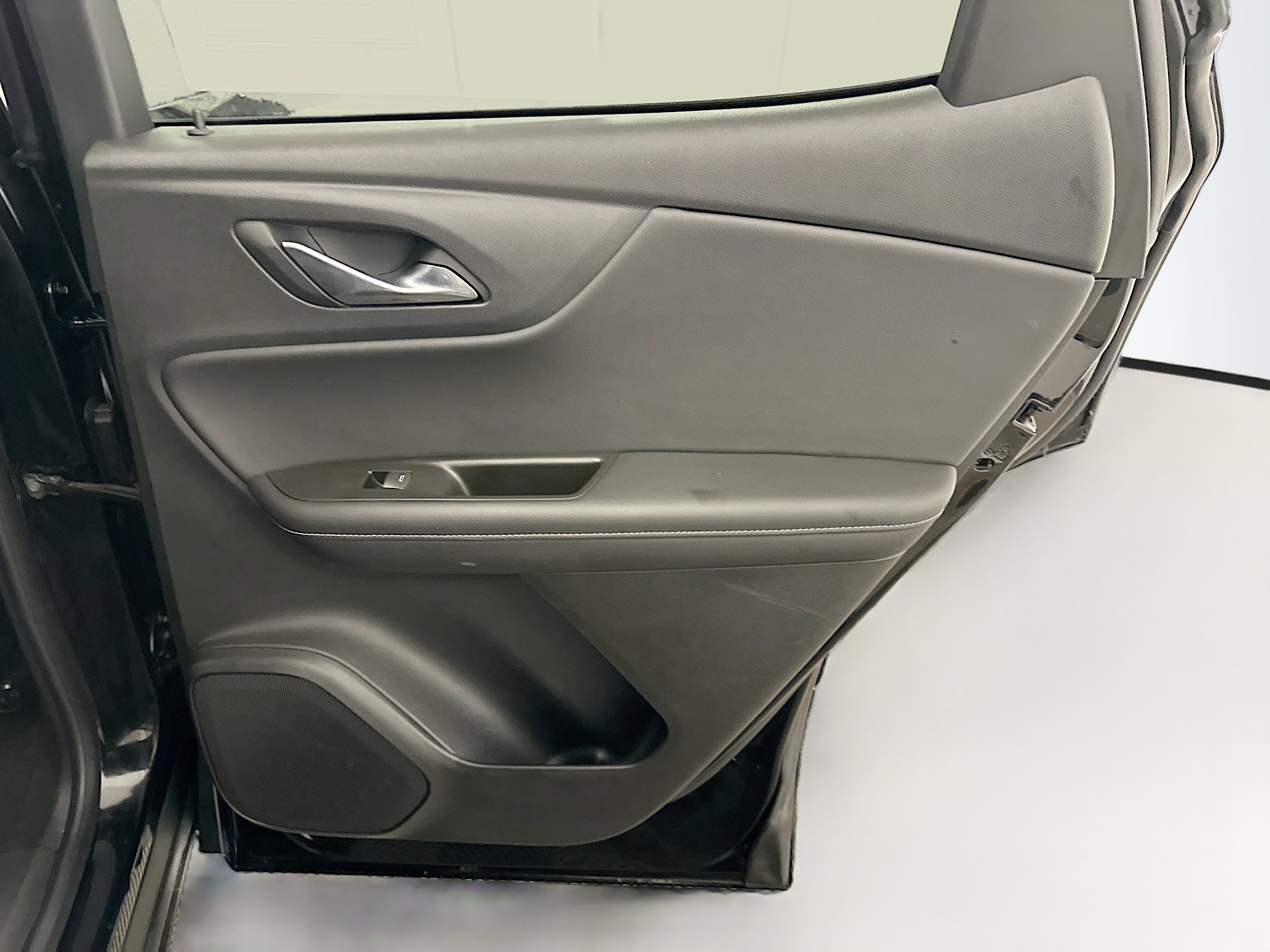 Used 2025 Chevrolet Blazer LT image 31