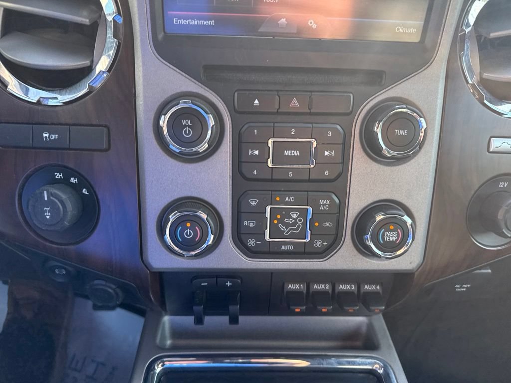 Used 2015 Ford F250 Lariat w/ Chrome Package AWD/4WD image 13