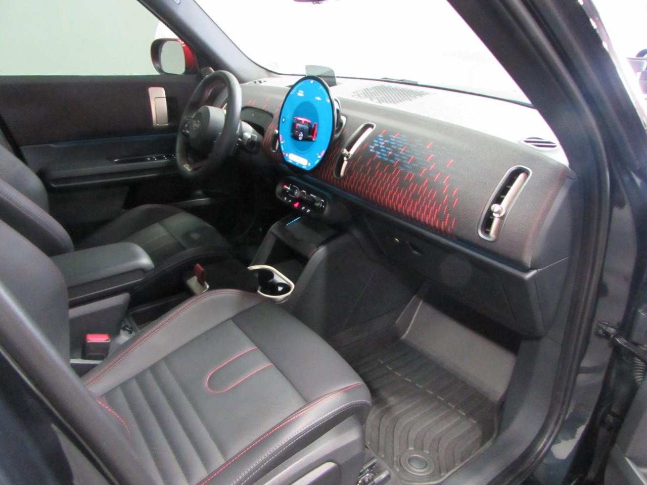 Used 2025 MINI Cooper Countryman John Cooper Works w/ Comfort Package Max image 17