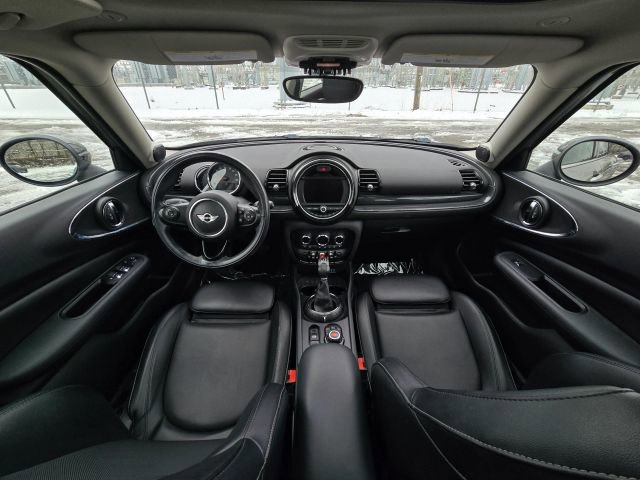 Used 2017 MINI Cooper Clubman ALL4 image 18