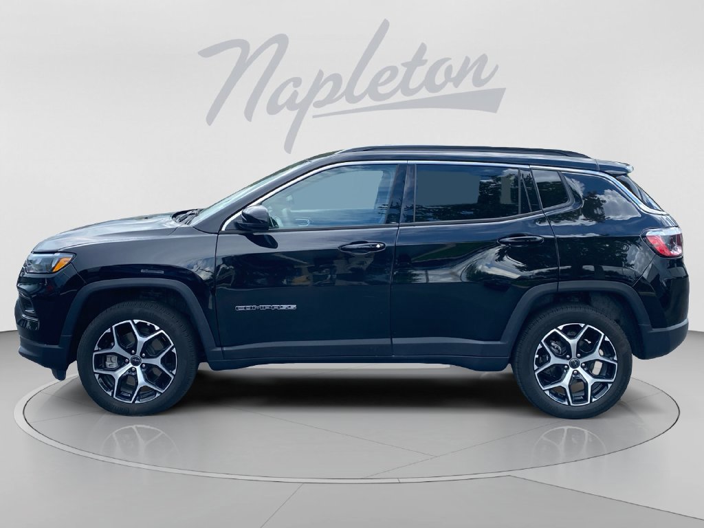 Used 2026 Jeep Compass Limited AWD/4WD image 2
