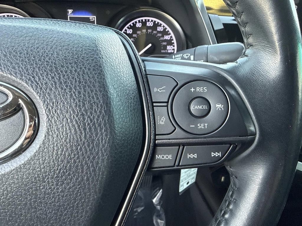 Used 2022 Toyota Camry SE image 35