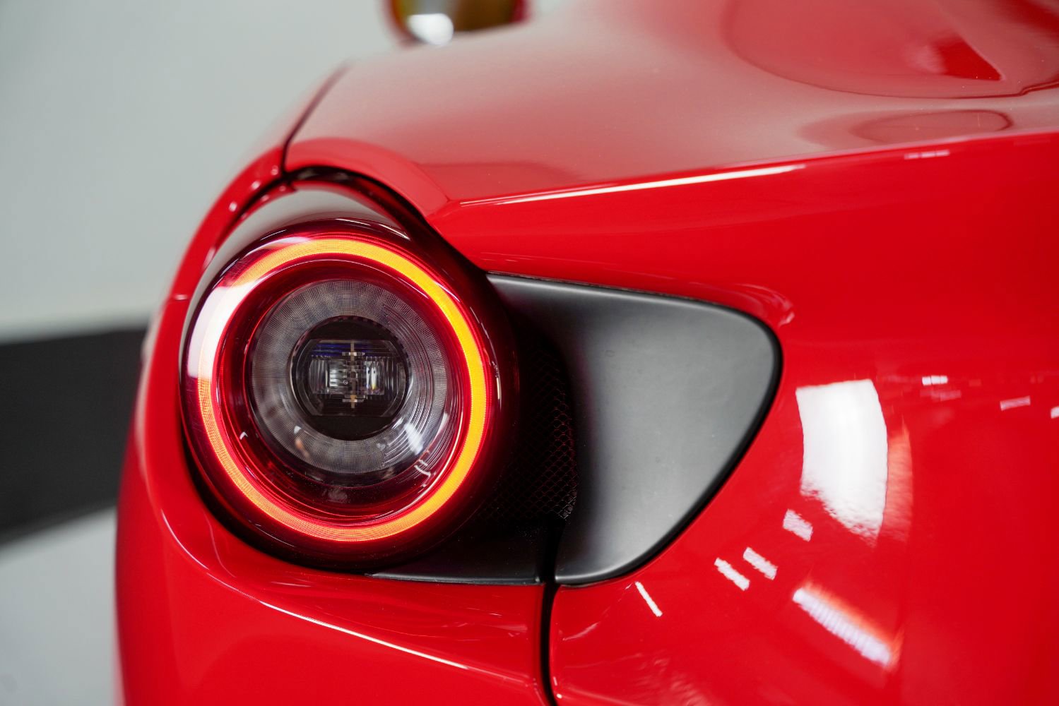 Used 2020 Ferrari Portofino image 22