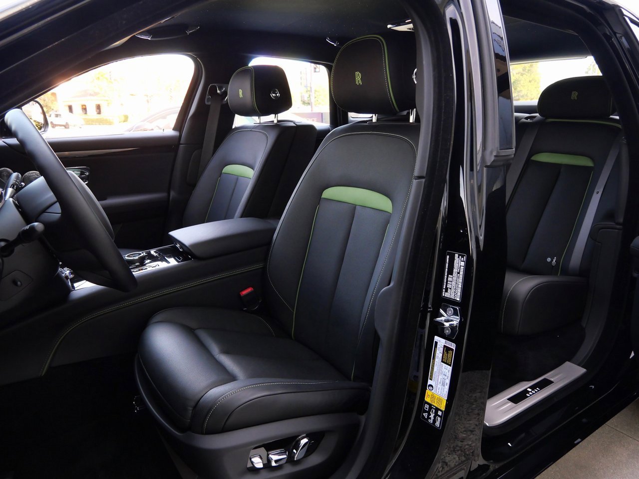 Used 2023 Rolls-Royce Ghost image 27