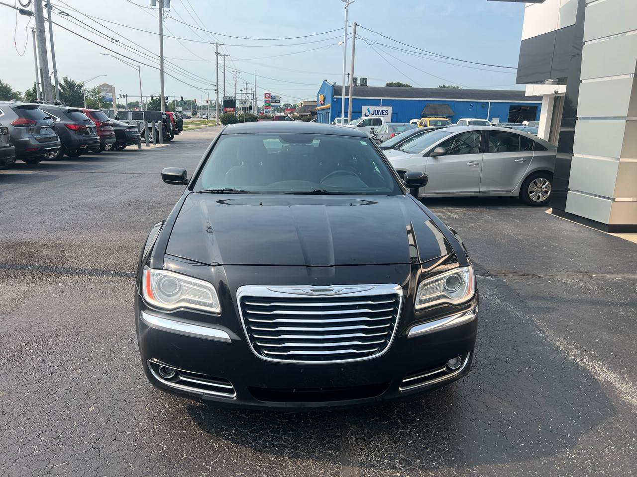 Used 2013 Chrysler 300 Touring RWD image 9