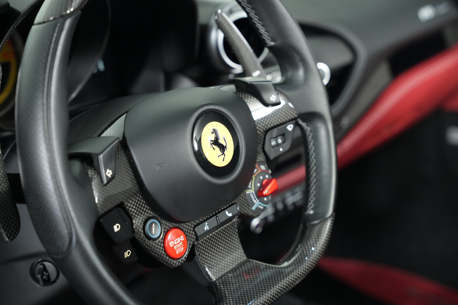 Used 2021 Ferrari F8 Spider RWD image 35