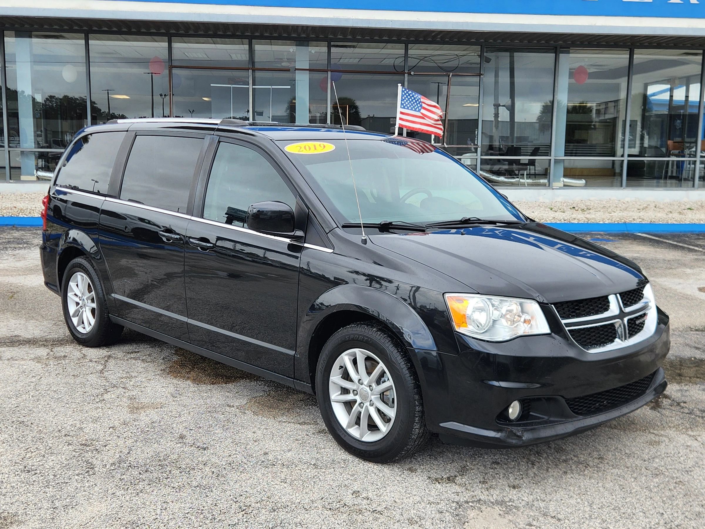 Used 2019 Dodge Grand Caravan SXT image 10