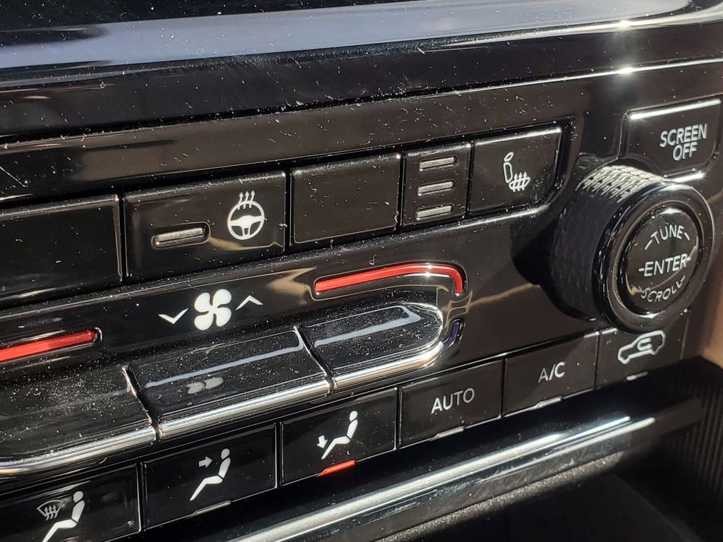 Used 2024 Jeep Grand Cherokee L Limited image 27