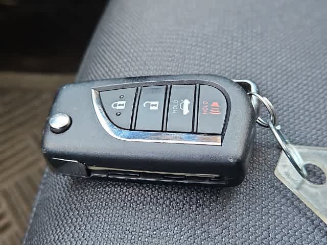 Used 2024 Toyota Corolla LE FWD image 27