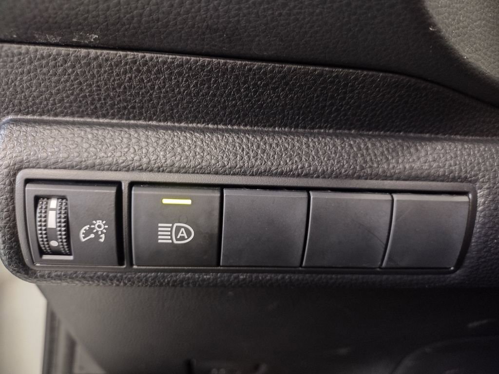 Used 2022 Toyota Corolla XSE FWD image 25
