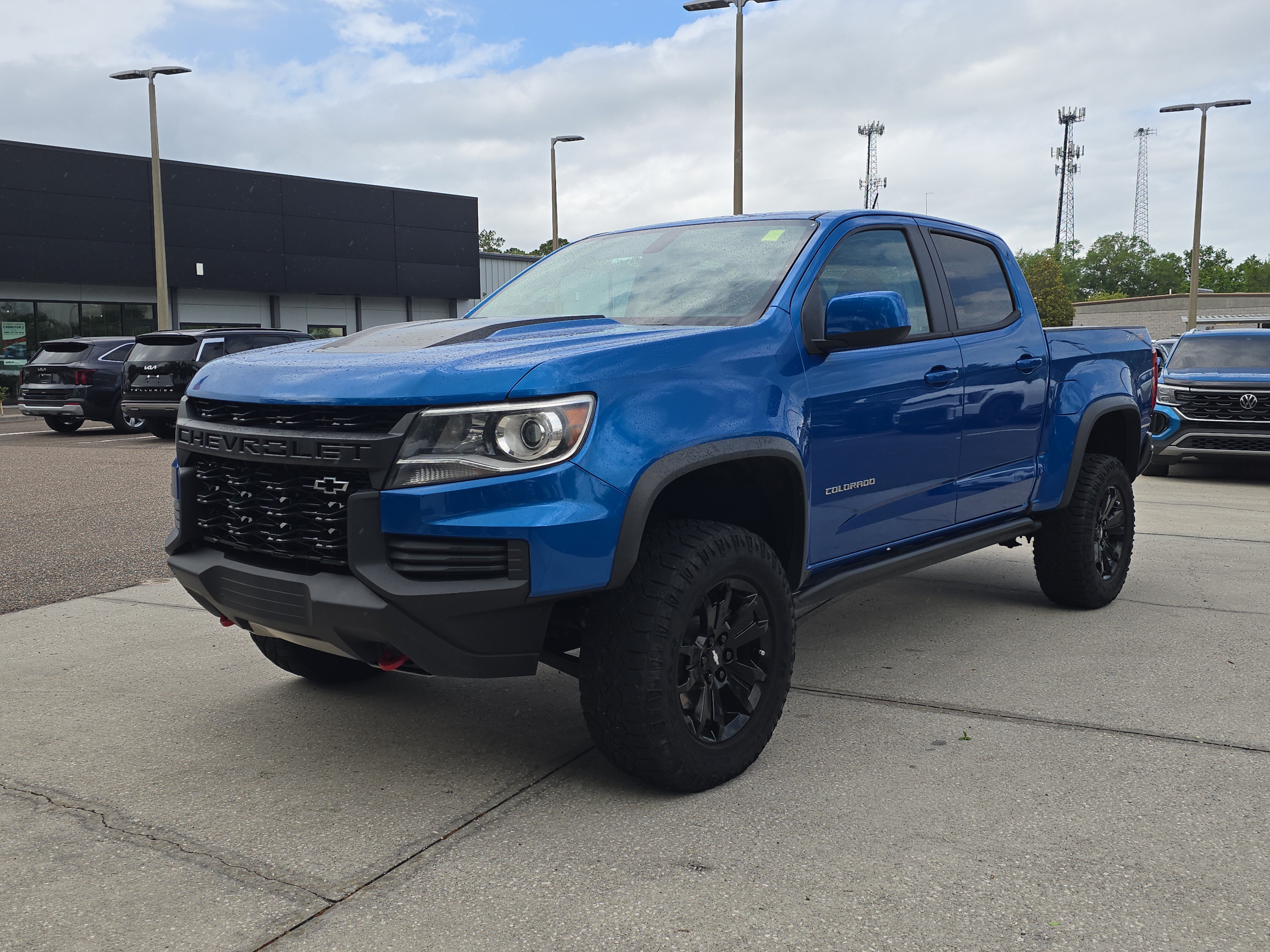 Used 2022 Chevrolet Colorado ZR2 w/ ZR2 Dusk Special Edition AWD/4WD image 4