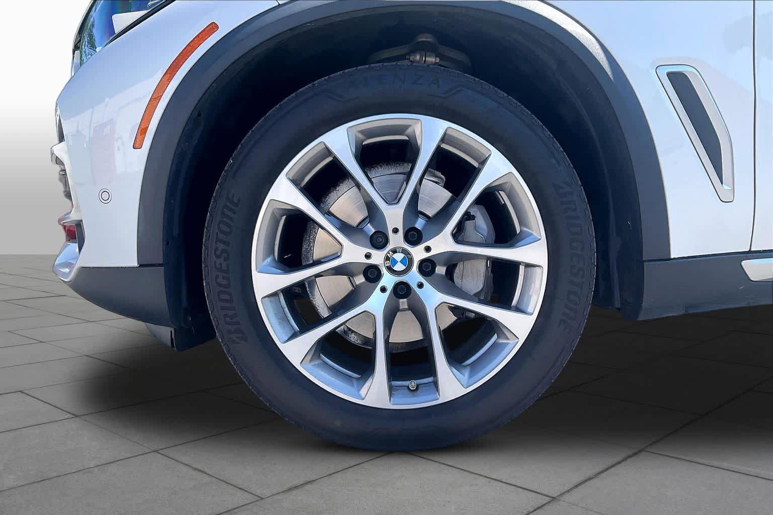 Used 2020 BMW X5 sDrive40i w/ Convenience Package RWD image 10