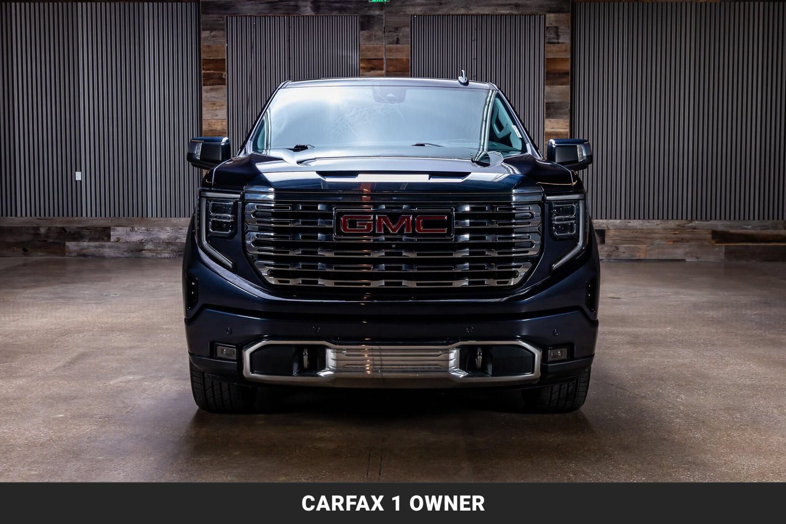 Used 2022 GMC Sierra 1500 Denali w/ Denali Reserve Package AWD/4WD image 3
