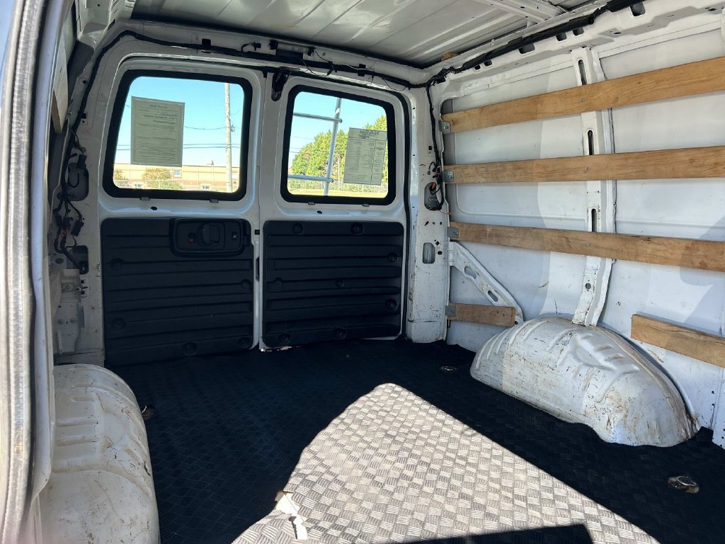 Used 2021 Chevrolet Express 2500 w/ Driver Convenience Package RWD image 14