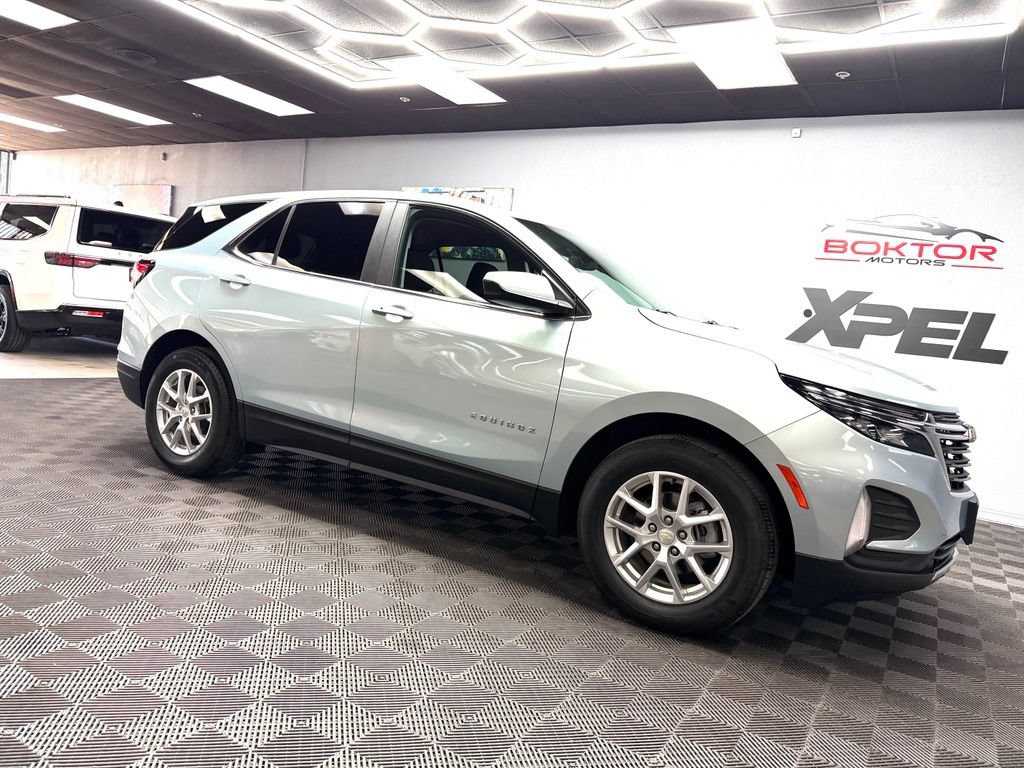 Used 2022 Chevrolet Equinox LT FWD image 2