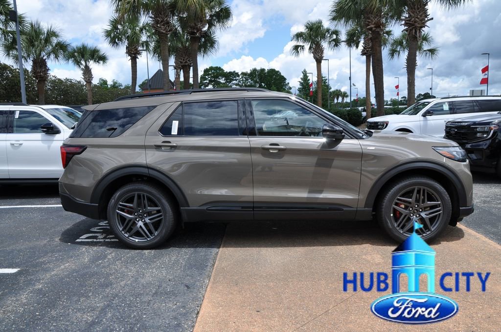 New 2026 Ford Explorer ST-Line RWD image 6
