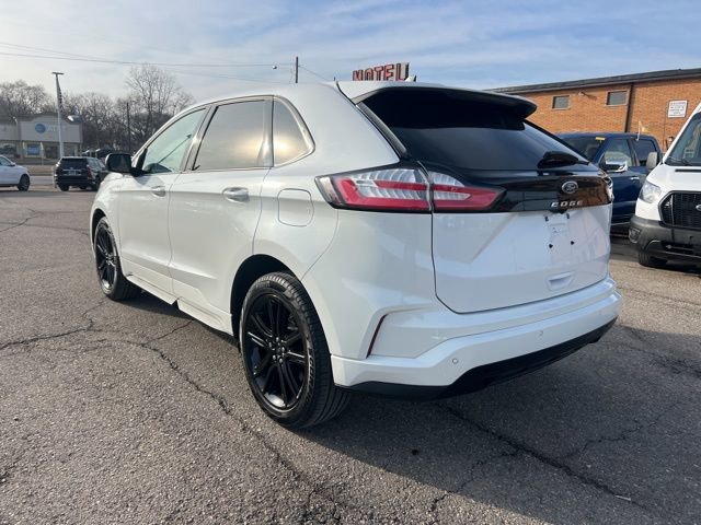 Certified 2024 Ford Edge ST-Line AWD/4WD image 5