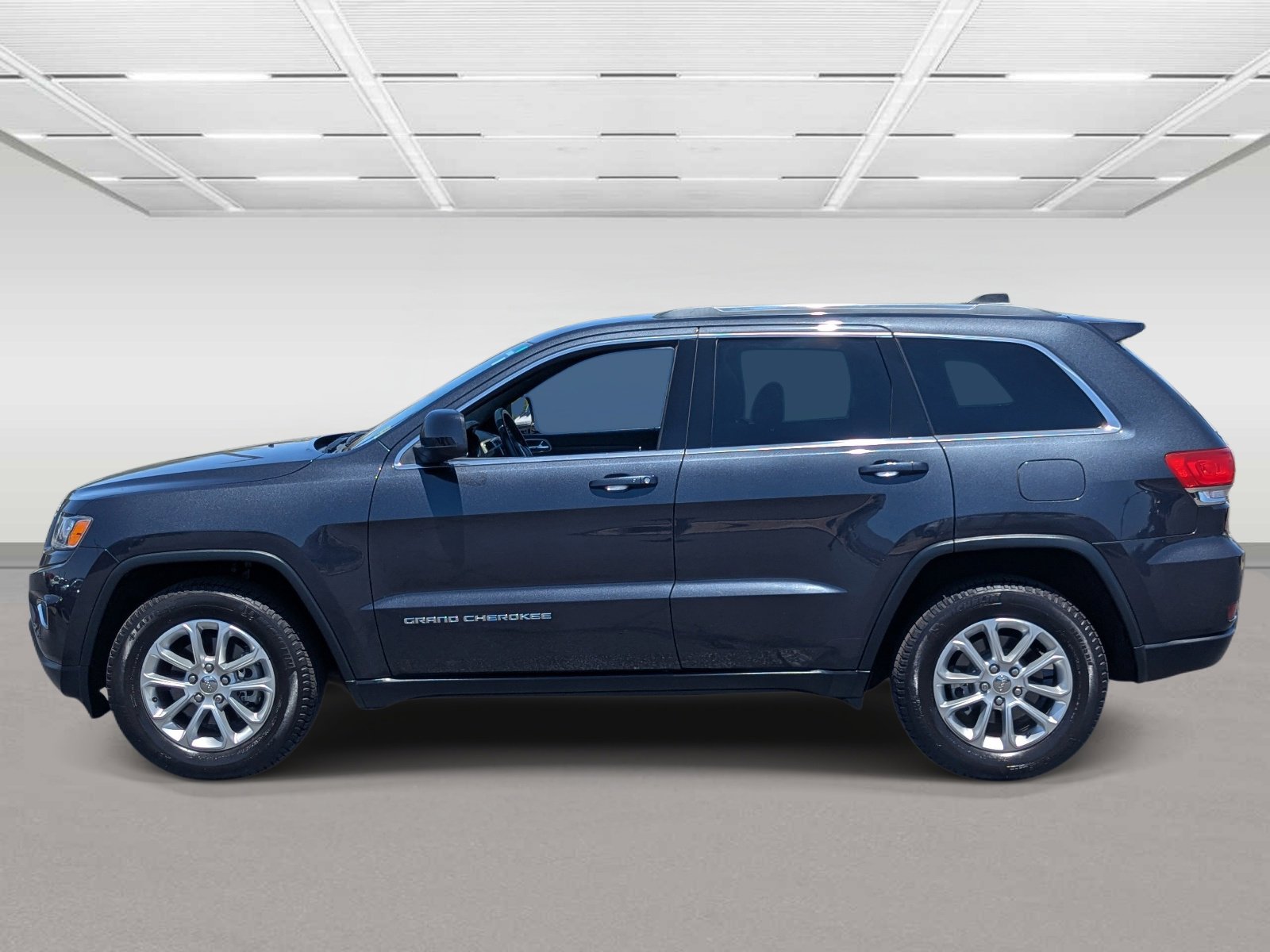 Used 2015 Jeep Grand Cherokee Laredo w/ Quick Order Package 23E RWD image 31
