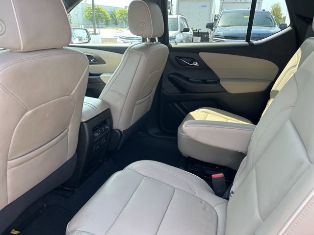 Used 2023 Chevrolet Traverse Premier image 28