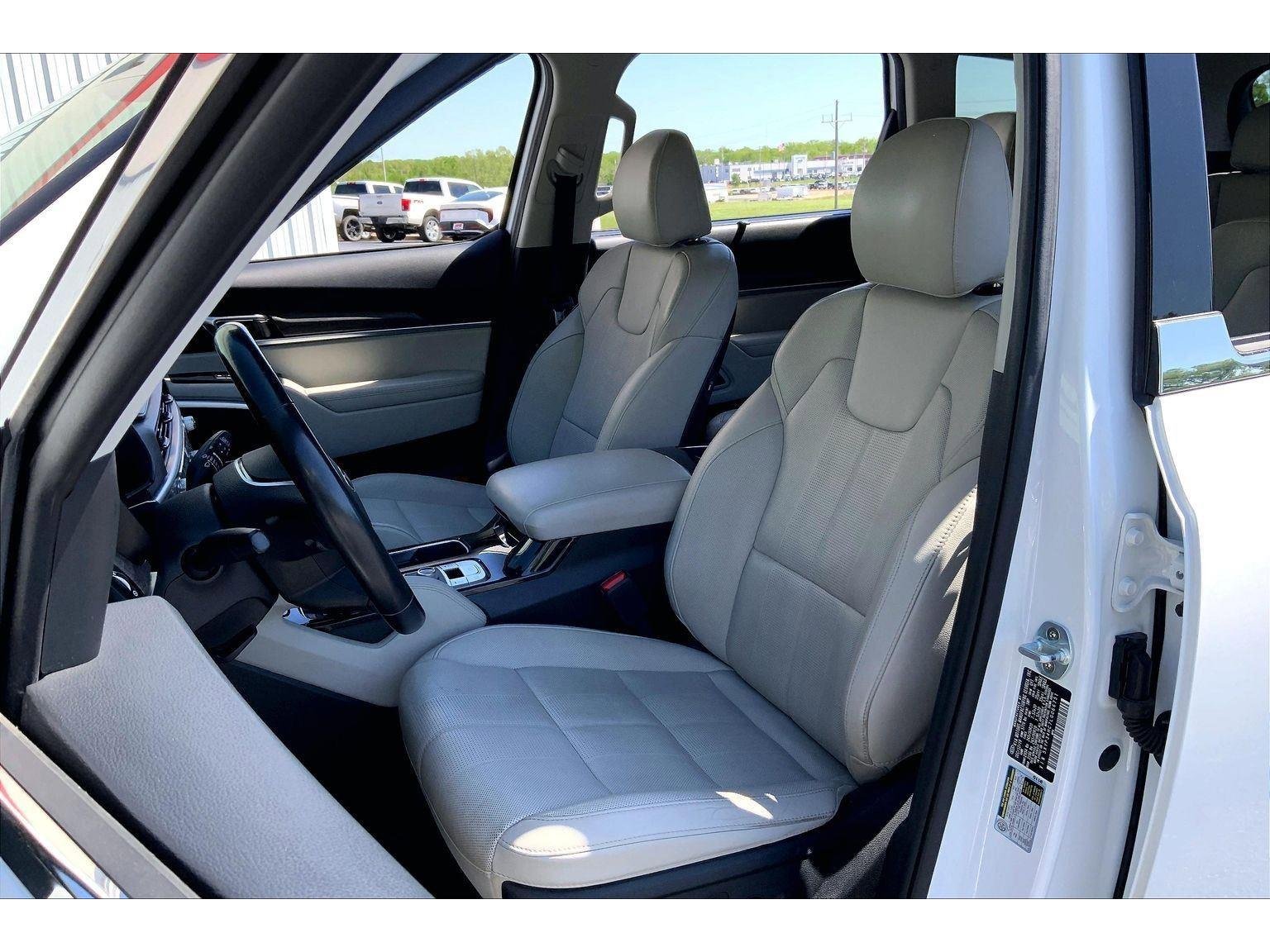 Used 2020 Kia Telluride EX w/ EX Premium Package FWD image 24