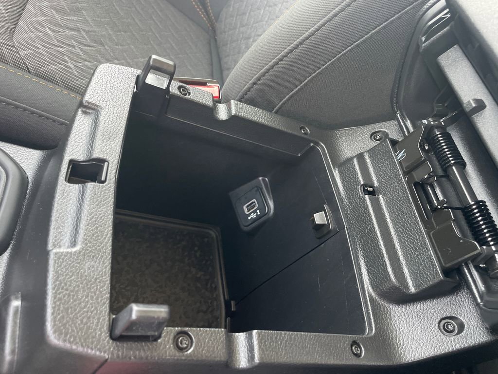 Used 2024 Jeep Gladiator Mojave w/ Convenience Group image 17