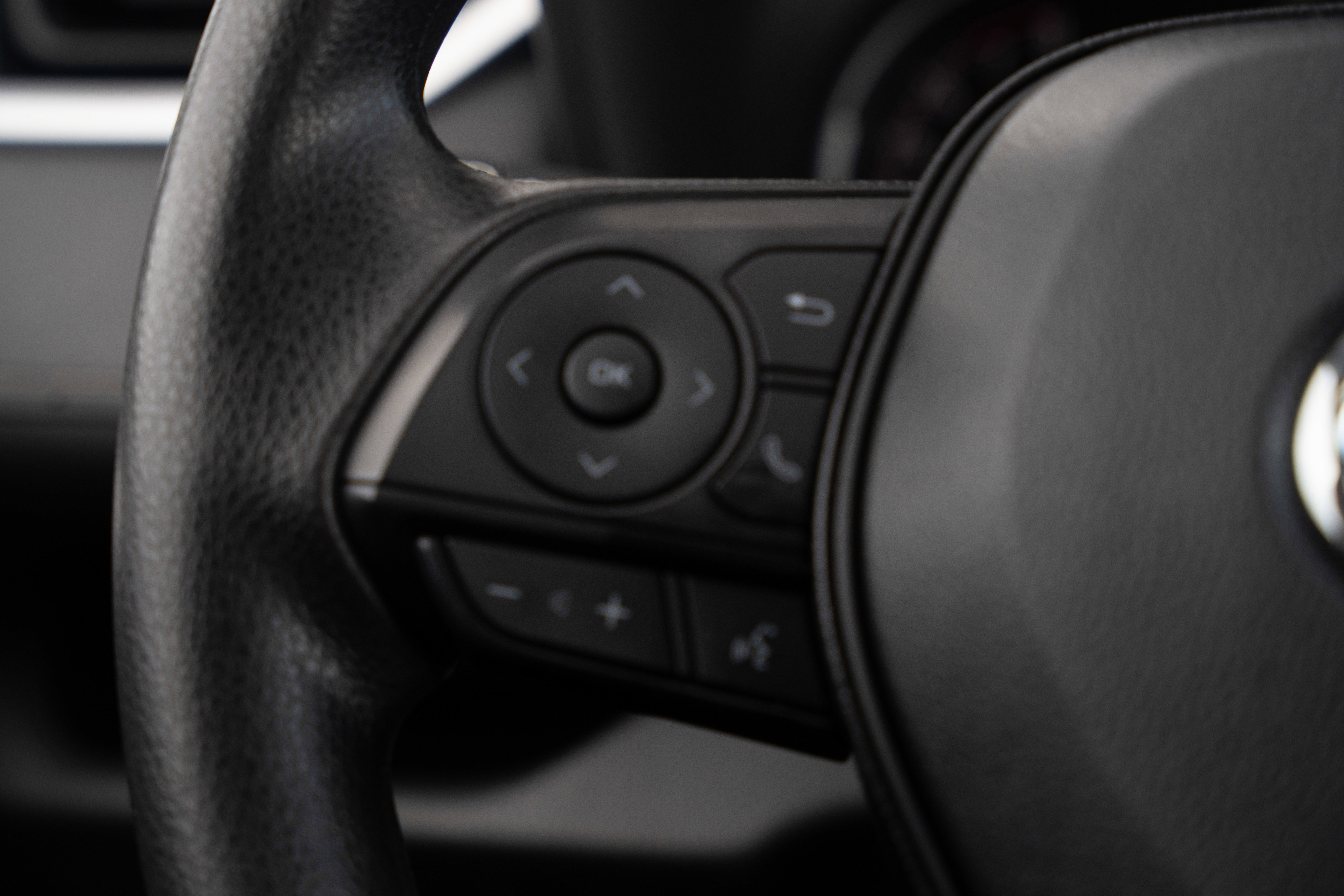 Used 2024 Toyota RAV4 LE image 32