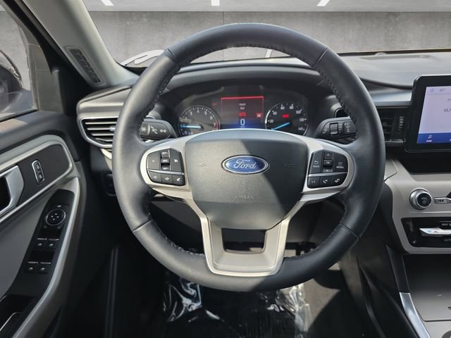 Used 2023 Ford Explorer XLT w/ Equipment Group 202A image 21
