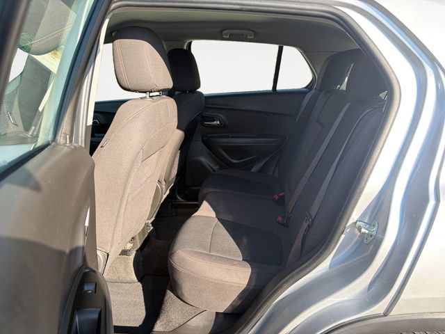 Used 2017 Chevrolet Trax LS FWD image 13