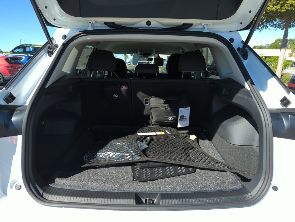 New 2026 Volkswagen Tiguan S image 15