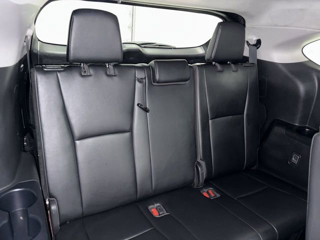 Used 2021 Toyota Highlander Platinum image 18