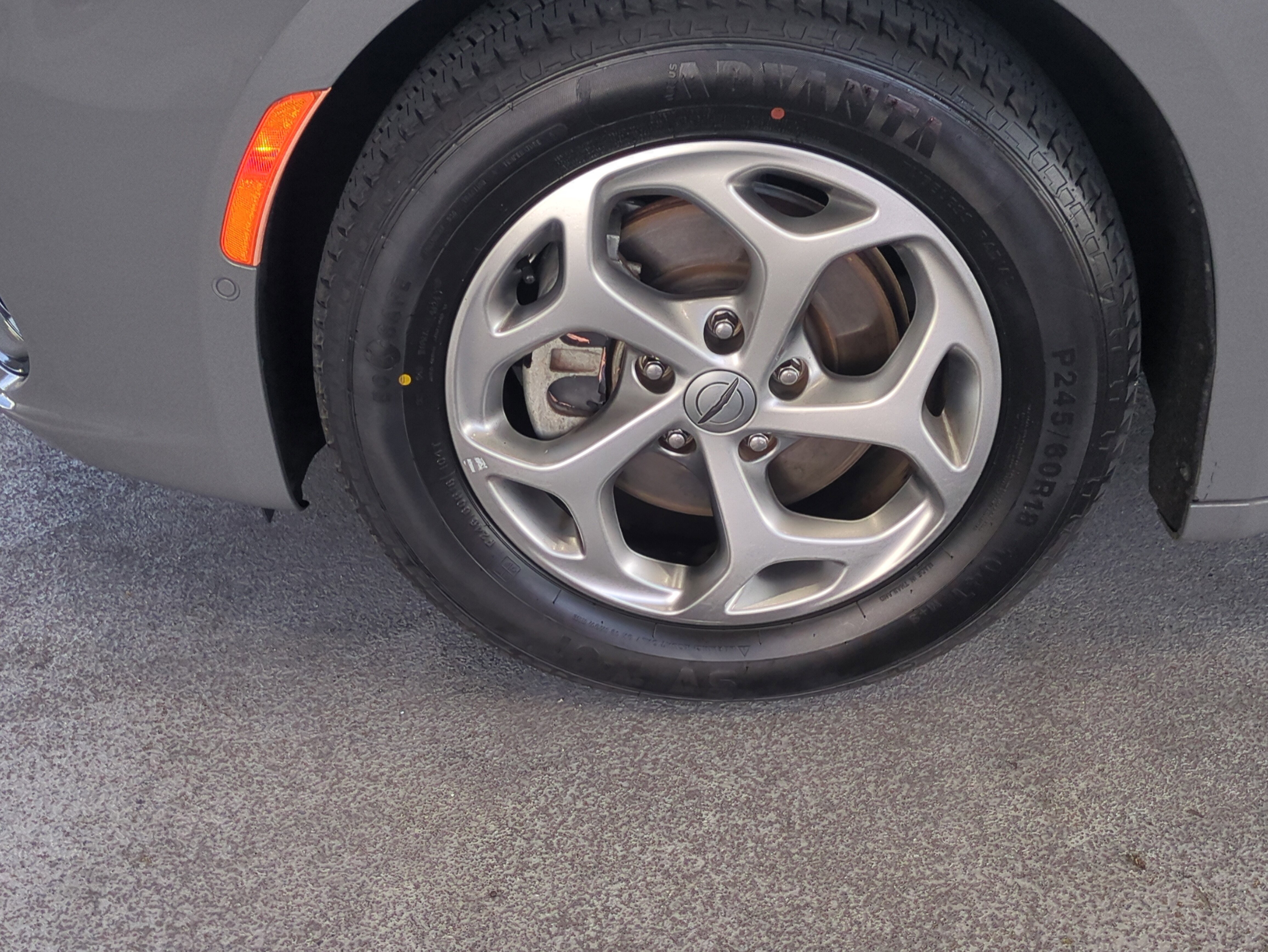 Used 2022 Chrysler Pacifica Limited FWD image 11