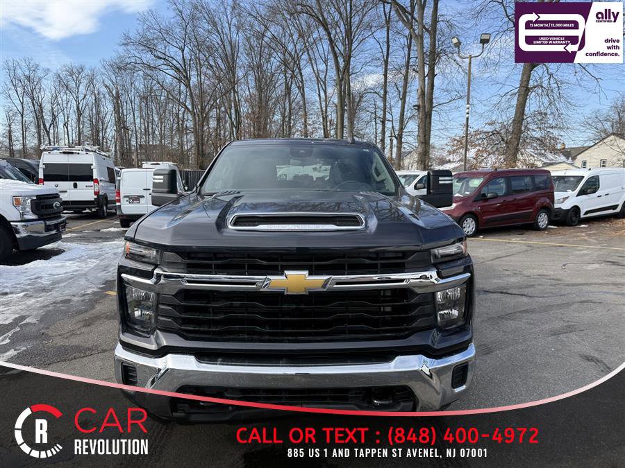 Used 2024 Chevrolet Silverado 2500 LT AWD/4WD image 2