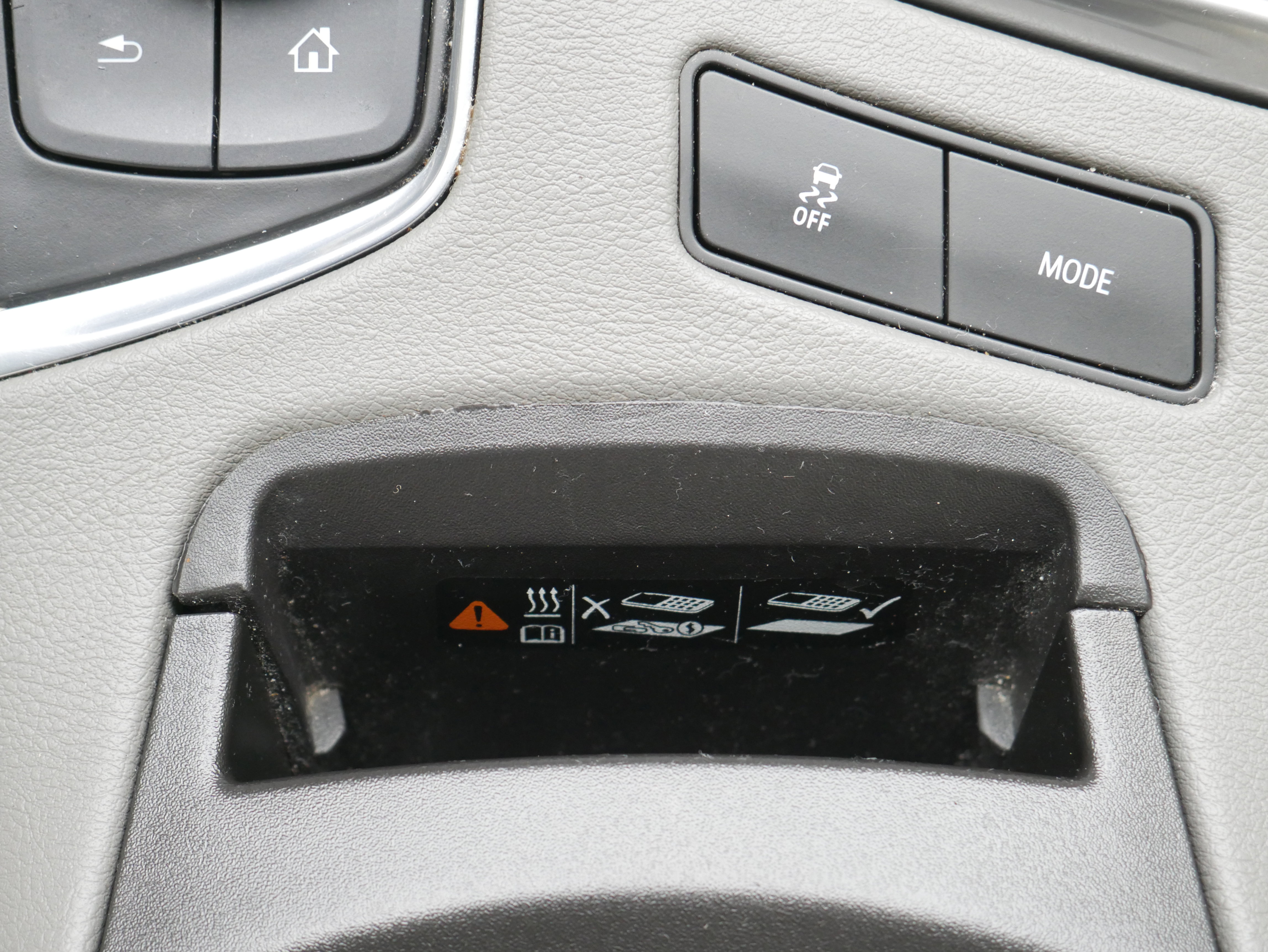 Certified 2022 Cadillac XT6 Premium Luxury w/ Technology Package image 24