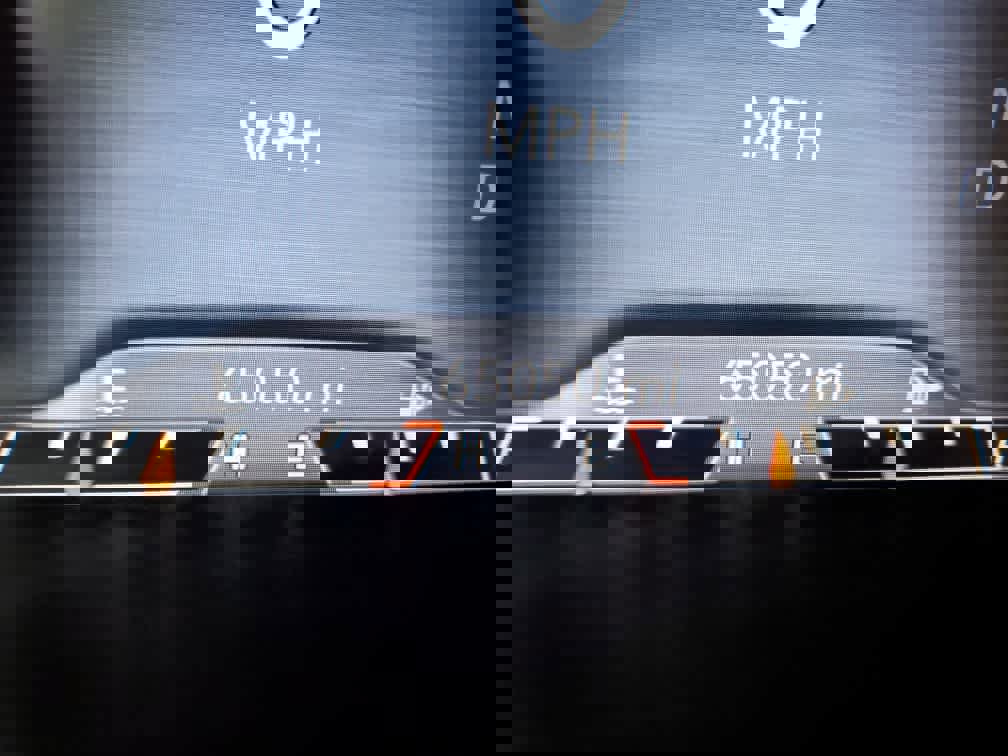 Used 2019 Jeep Cherokee Limited w/ Luxury Group image 25