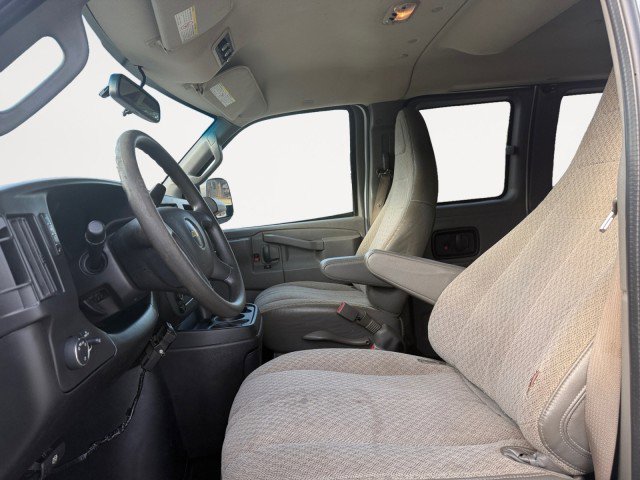 Used 2017 Chevrolet Express 3500 LT w/ LT Preferred Equipment Group image 4