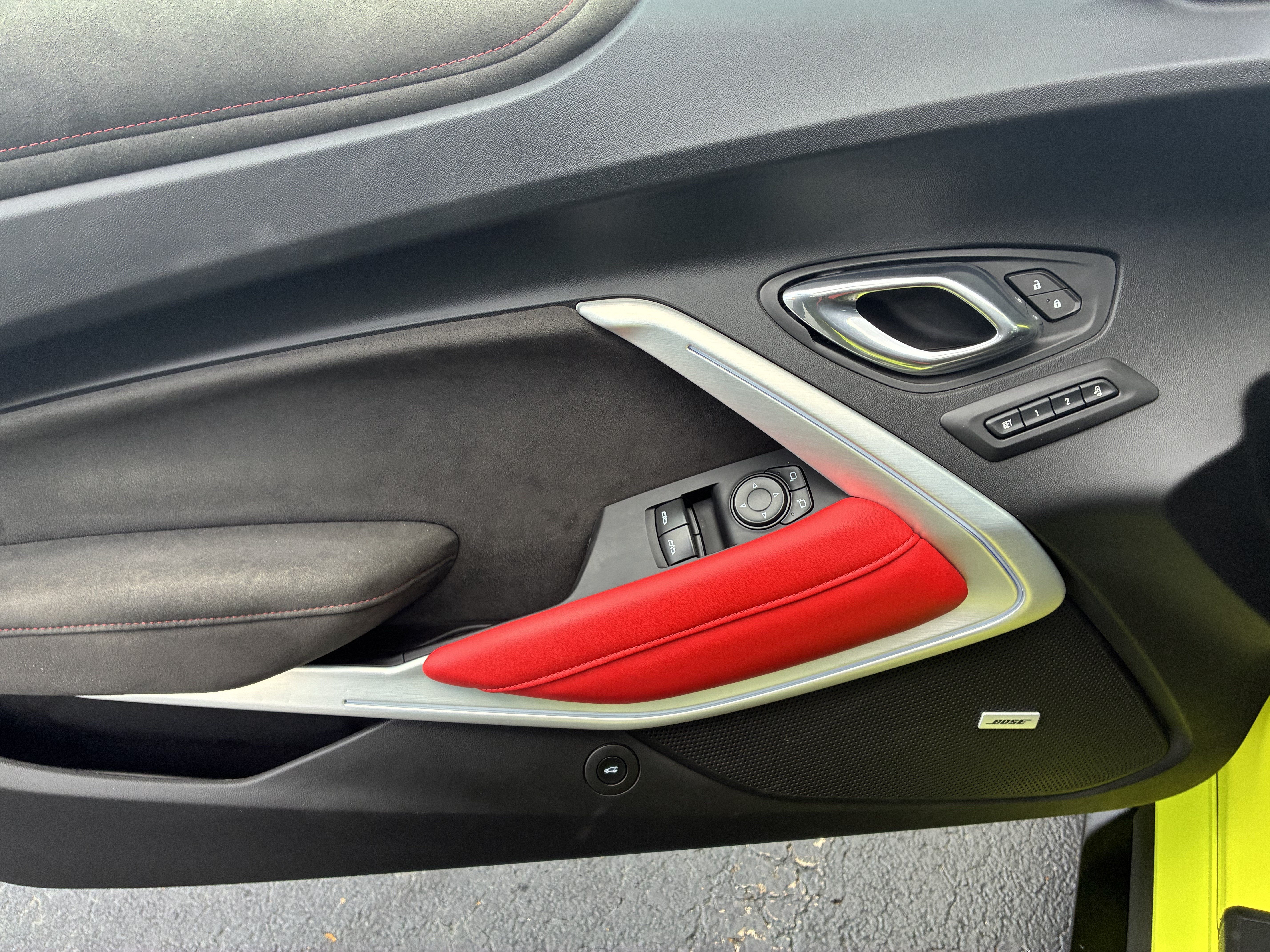 Used 2021 Chevrolet Camaro ZL1 RWD image 19