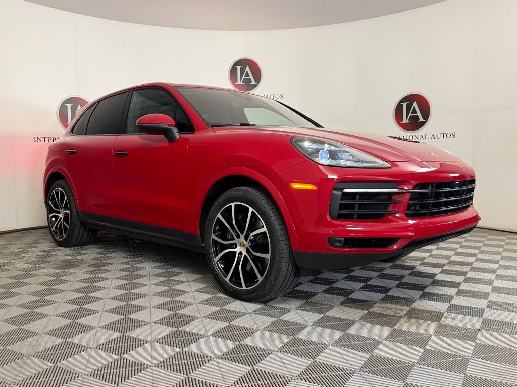 Used 2023 Porsche Cayenne image 1