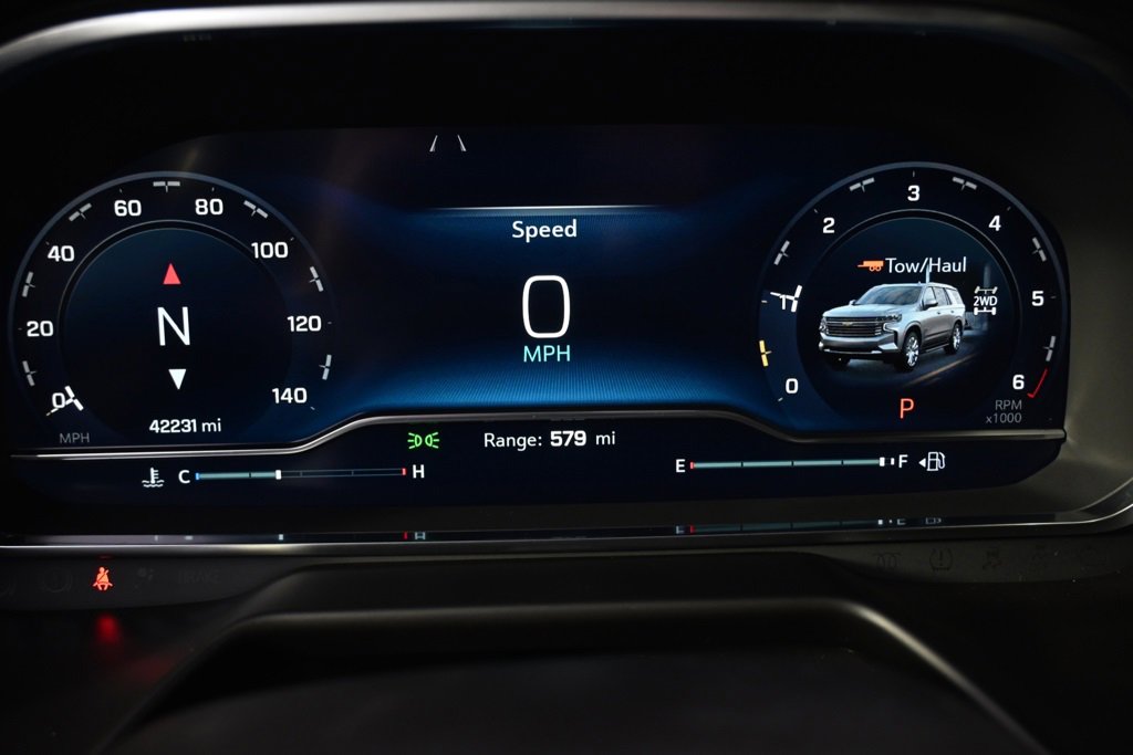 Used 2023 Chevrolet Suburban High Country image 27