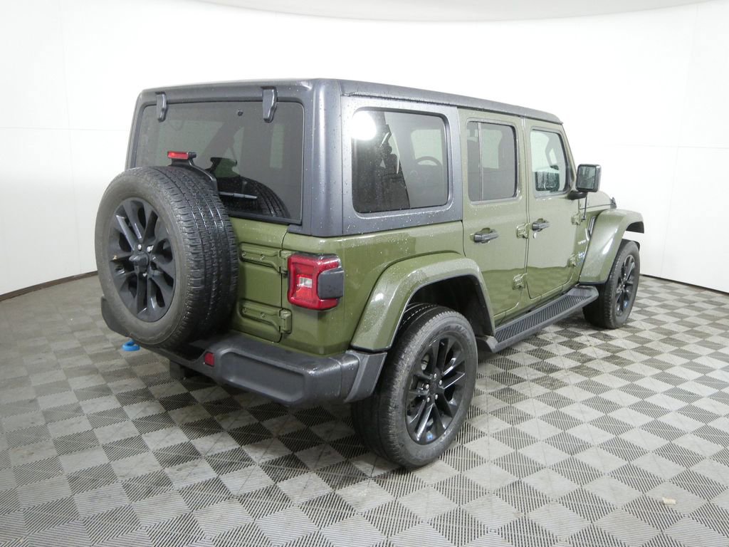 Used 2023 Jeep Wrangler Unlimited Sahara w/ Cold Weather Group image 3