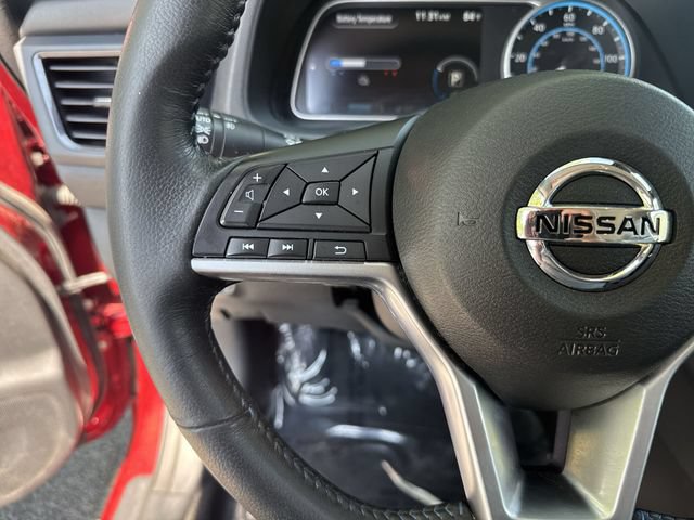 Used 2018 Nissan Leaf SV w/ SV Technology Package FWD image 16