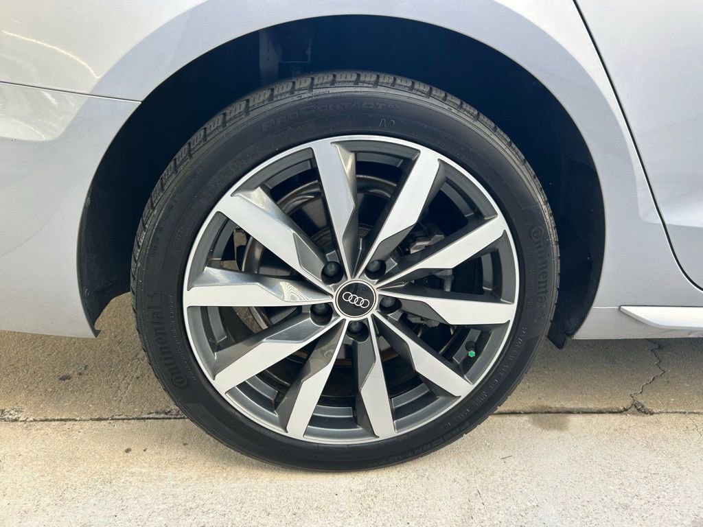 Used 2023 Audi A4 2.0T Premium w/ Convenience Package image 26