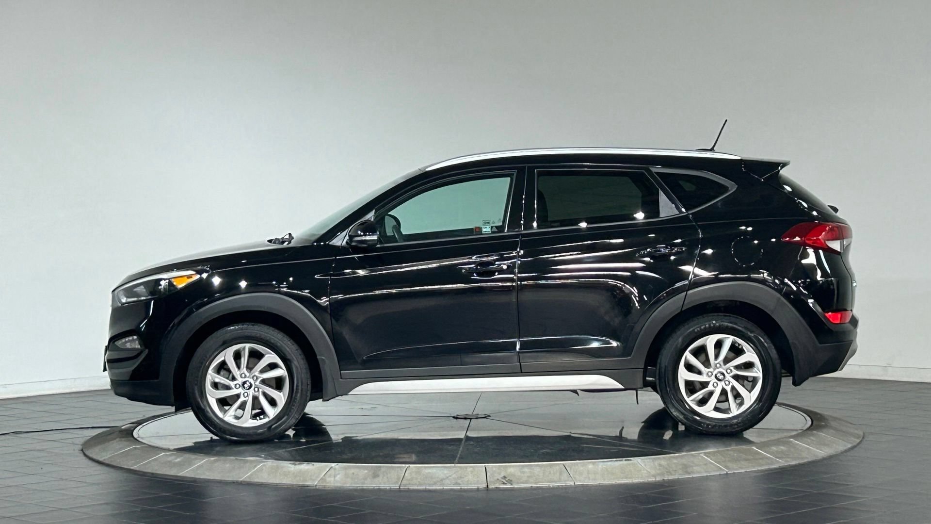 Used 2017 Hyundai Tucson Eco AWD/4WD image 6