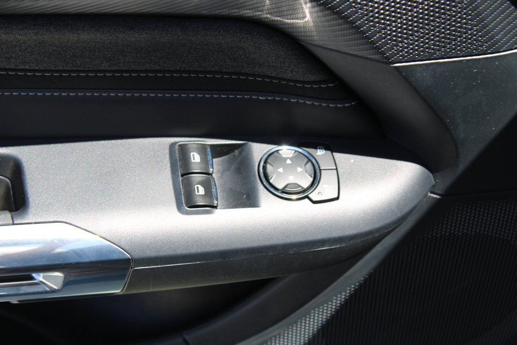 Used 2024 Ford Mustang GT RWD image 28