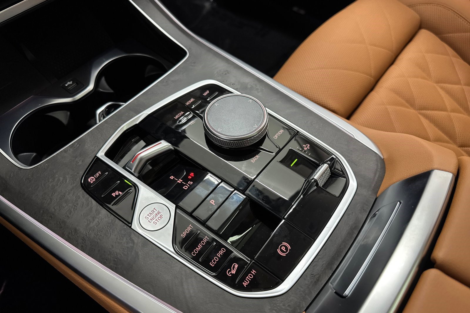Used 2026 BMW X7 xDrive40i AWD/4WD image 17
